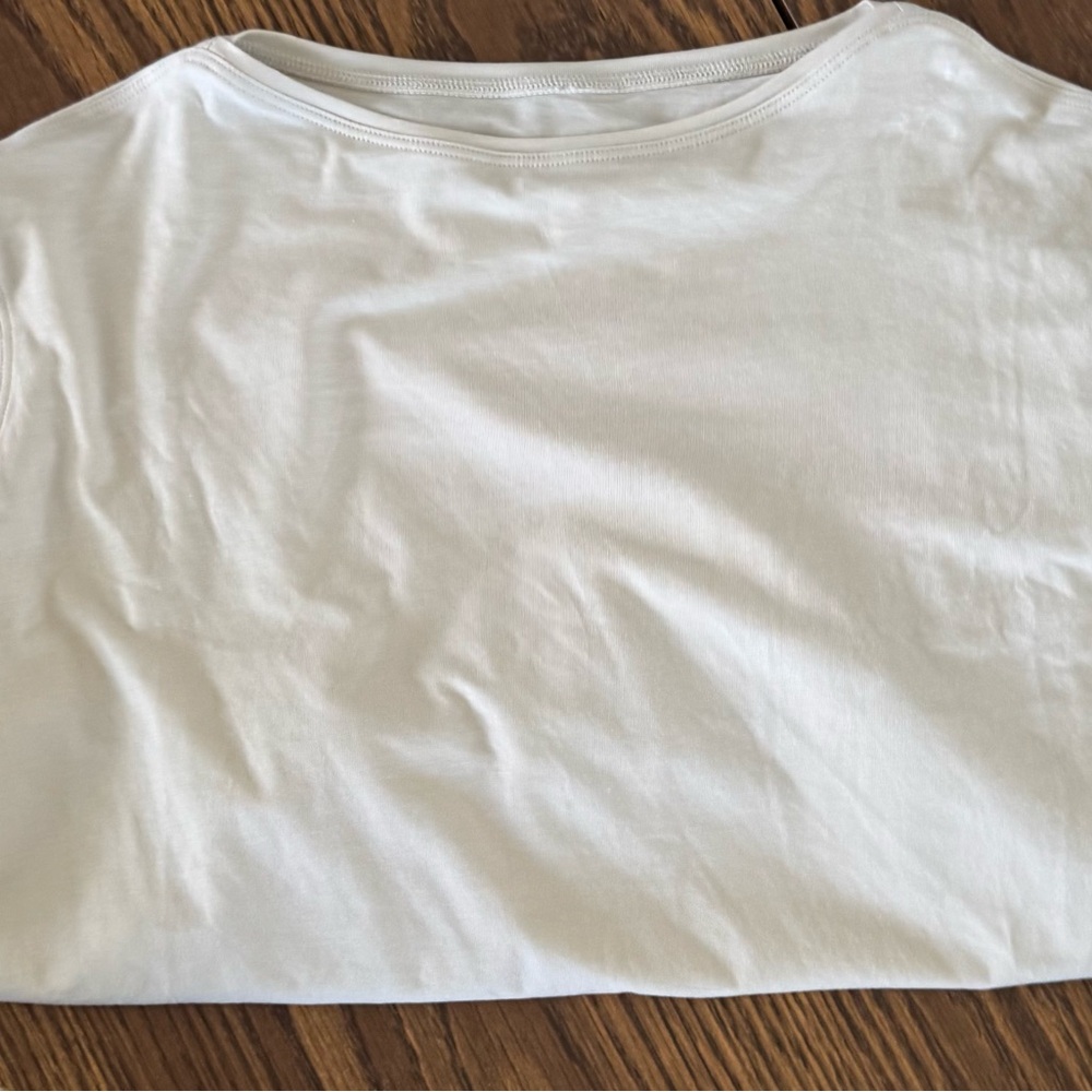 Lululemon Back In Action Short Sleeve Shirt